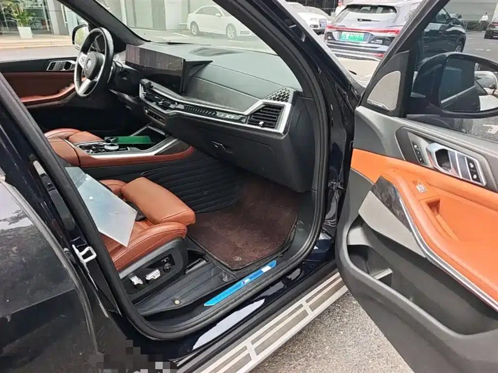 BMW X7 2023 xDrive40i Leading Luxury Package — миниатюра 11