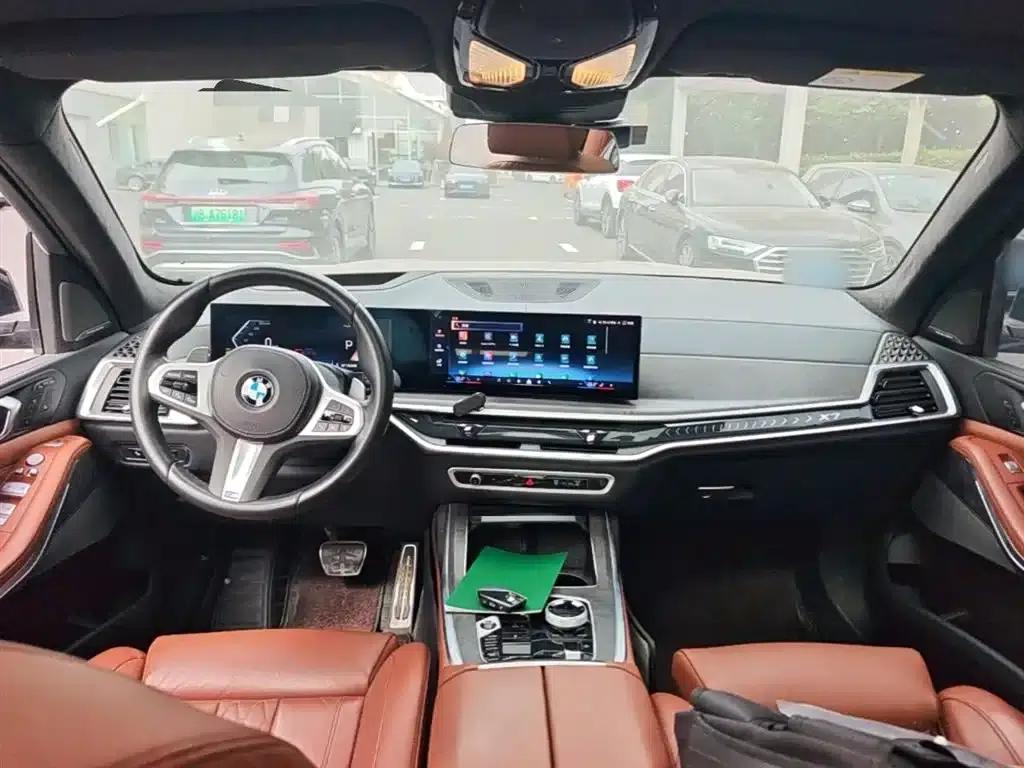 BMW X7 2023 xDrive40i Leading Luxury Package — миниатюра 16