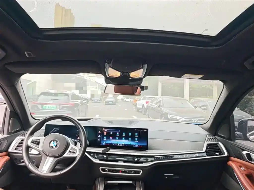 BMW X7 2023 xDrive40i Leading Luxury Package — миниатюра 25