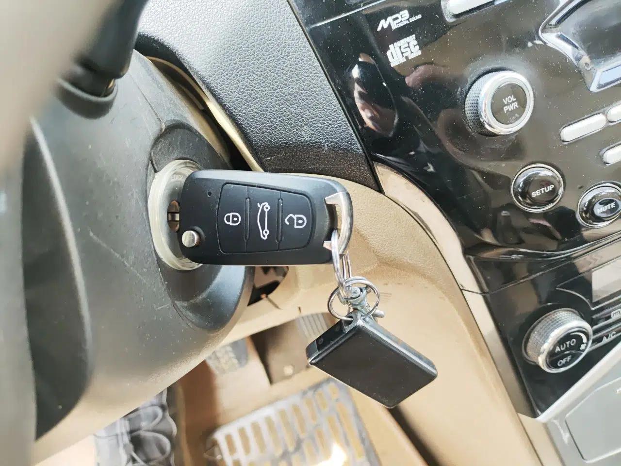 Great Wall C30 2012 1.5L Manual Luxury Version — миниатюра 9