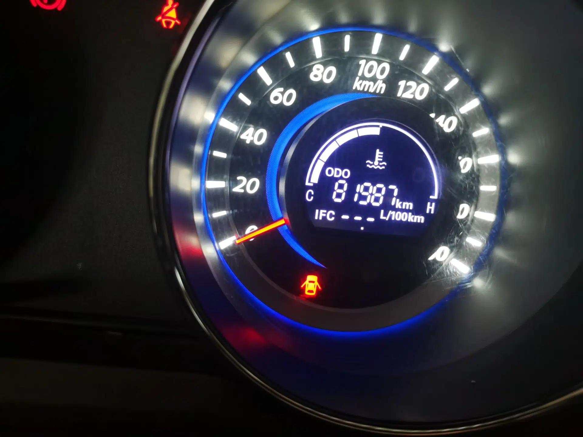 Great Wall C30 2013 1.5L Manual Luxury Model — миниатюра 13
