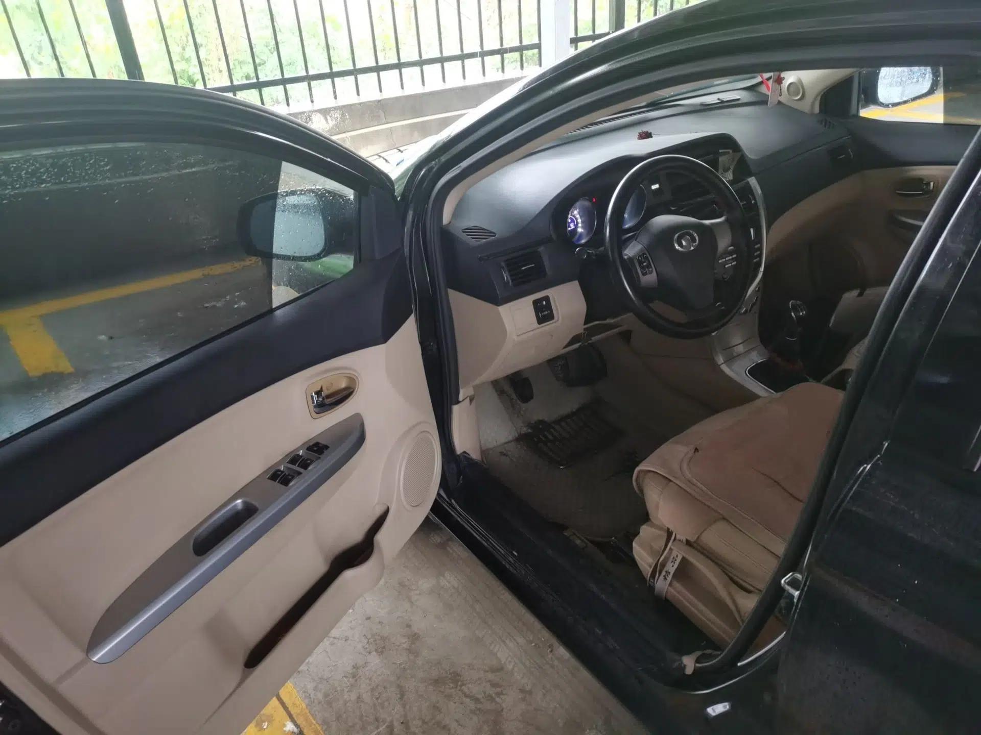 Great Wall C30 2013 1.5L Manual Luxury Model — миниатюра 17