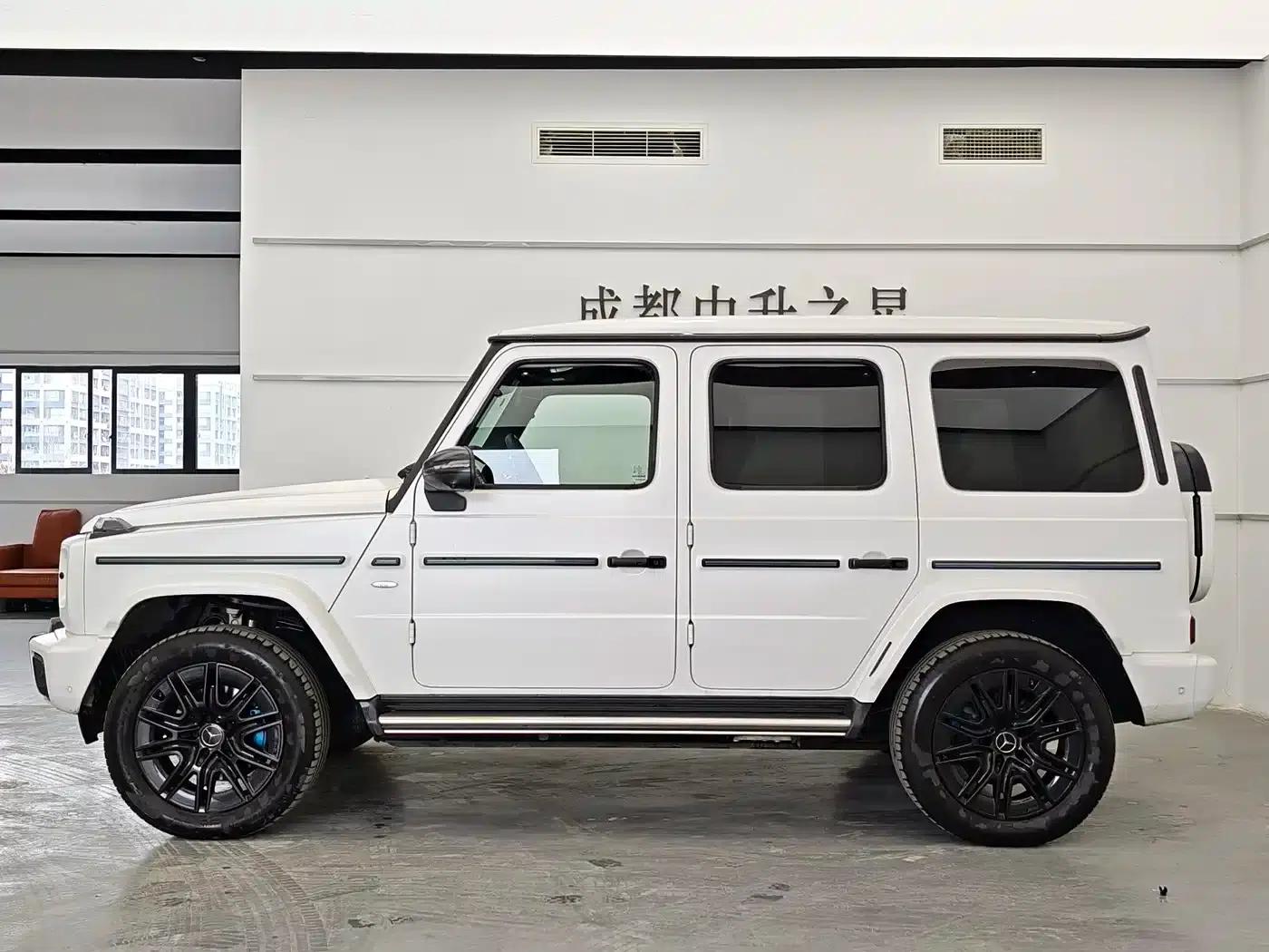 Mercedes-Benz G-Class PHEV 2025 G580 First Edition — миниатюра 5