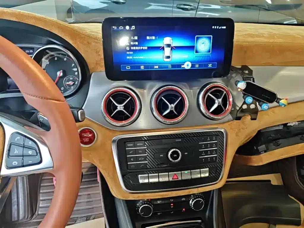 Imported Mercedes-Benz CLA 2019 CLA 220 4MATIC — миниатюра 13