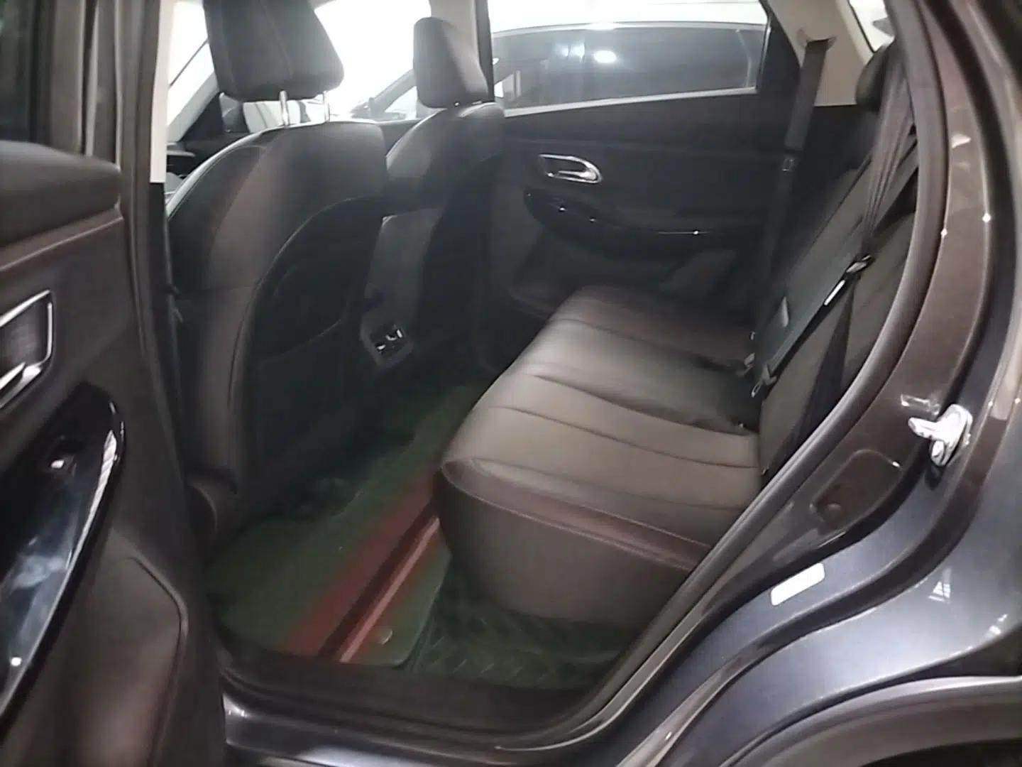 CHANGAN OSHAN X7 PLUS 2022 1.5T Blue Whale Edition Automatic ZhiZun Model — миниатюра 20