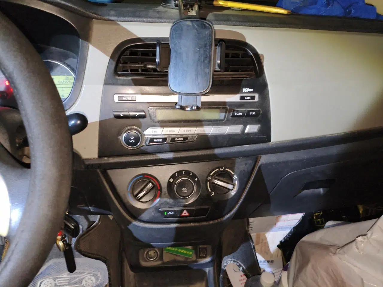 CHANGAN OSHAN Olisway 2015 1.2L Manual Enjoyment Model — миниатюра 14