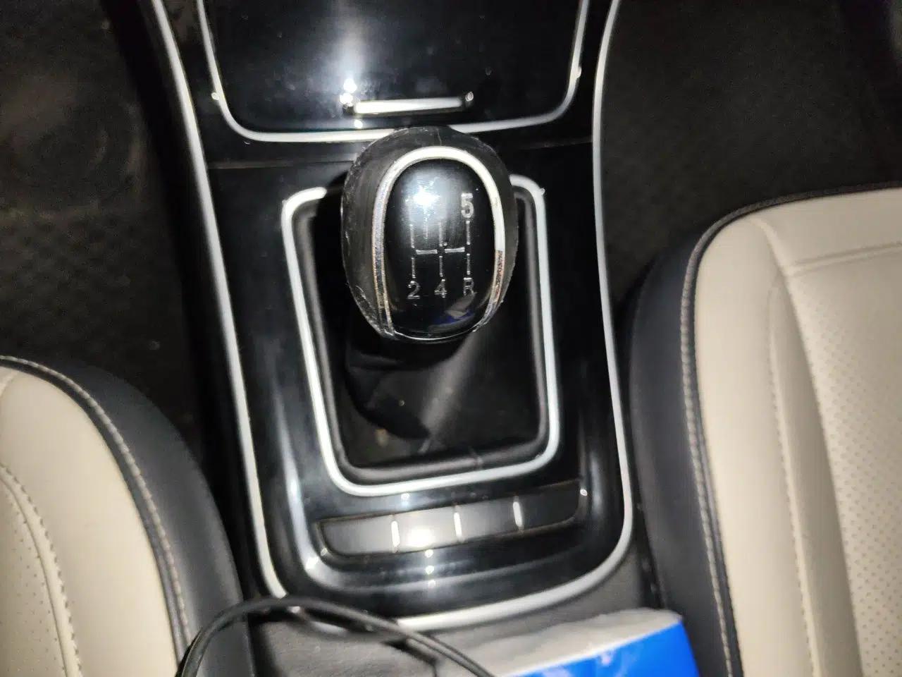 CHANGAN KAICHENG Oushang A600 2018 1.5L Manual Luxury Model — миниатюра 15