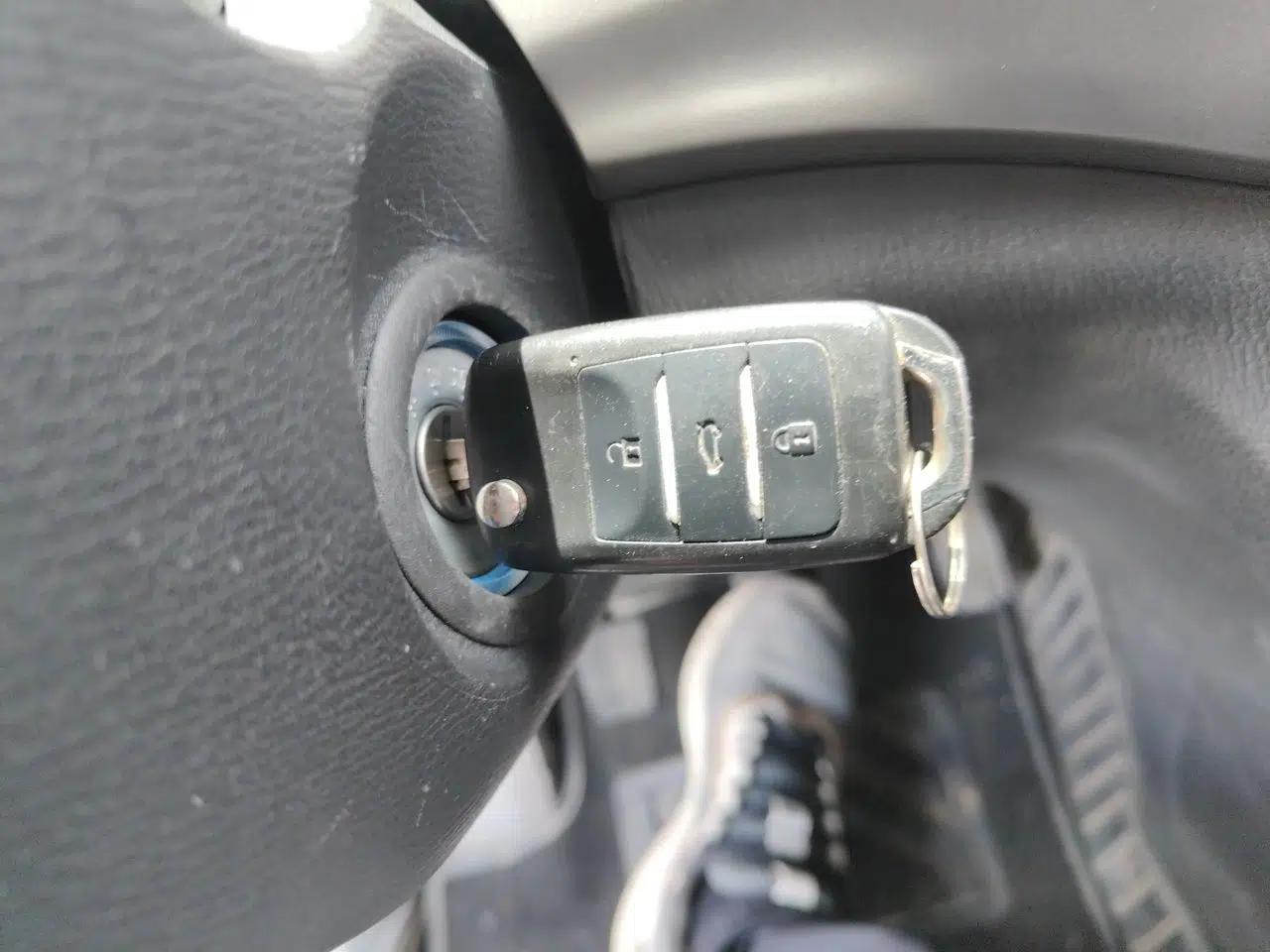 CHANGAN KAICHENG Oushang A600 2016 1.5L Manual Elite 7-Seater — миниатюра 9