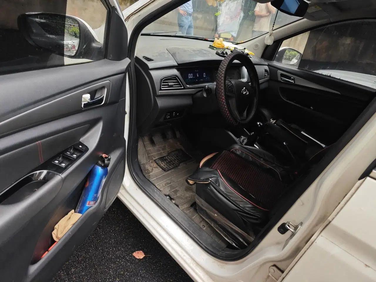 CHANGAN KAICHENG Oushang A600 2016 1.5L Manual Luxury 7-Seater — миниатюра 17