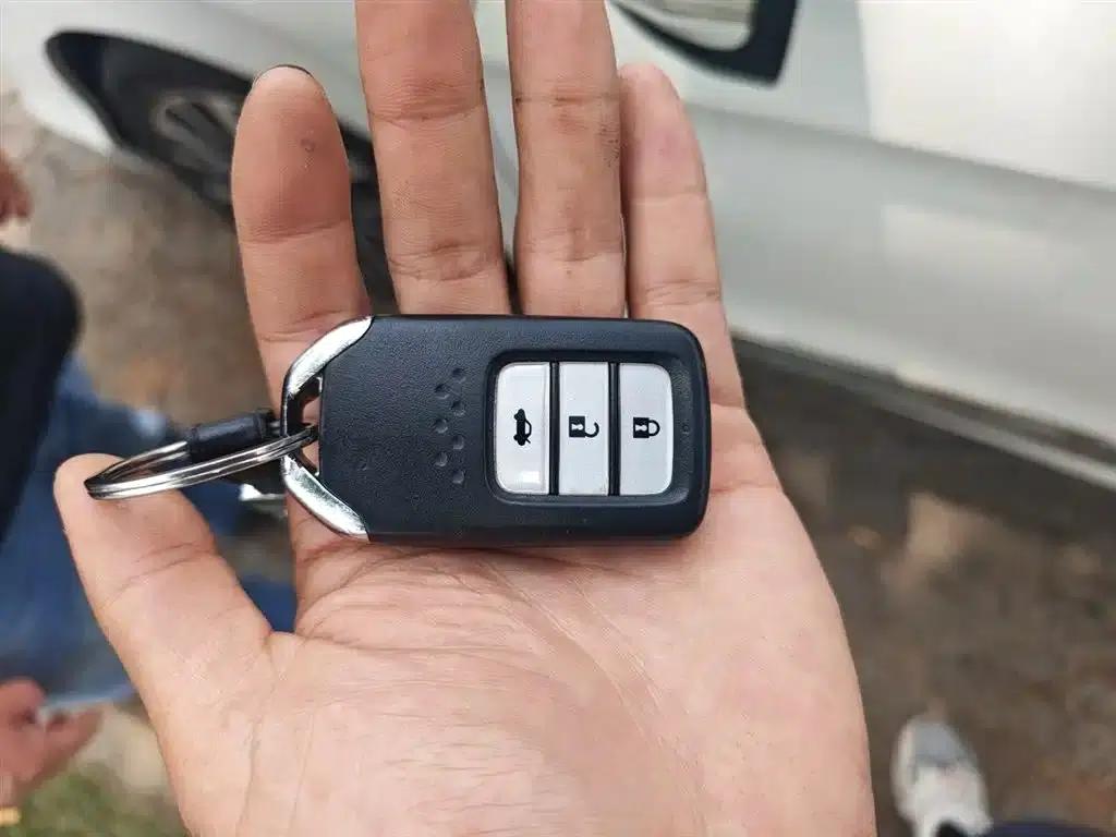 Honda Crider 2015 1.8L Automatic Deluxe Edition — миниатюра 12