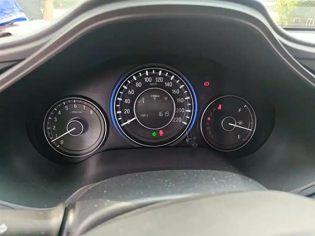 Honda Crider 2015 1.8L Automatic Deluxe Edition — миниатюра 4
