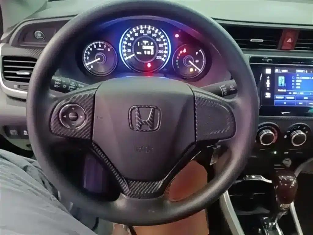 2016 Honda Crider 1.8L CVT Comfort Edition — миниатюра 11