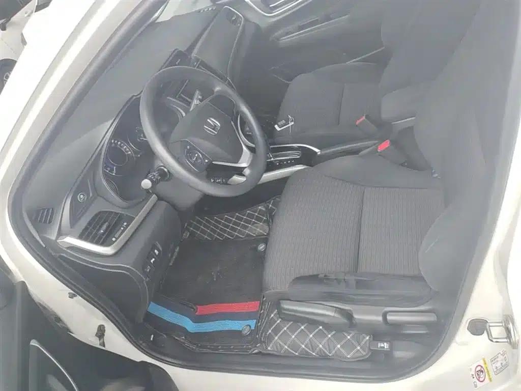 Honda Crider 2016 1.8L CVT Deluxe Edition — миниатюра 15
