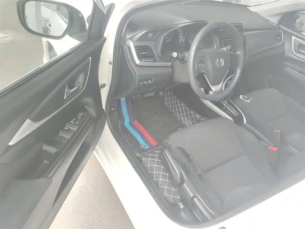 Honda Crider 2016 1.8L CVT Deluxe Edition — миниатюра 16
