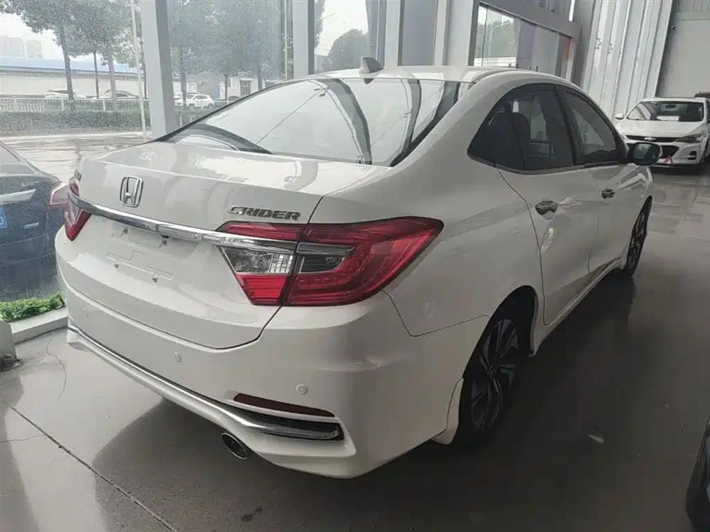 Honda Crider 2016 1.8L CVT Deluxe Edition — миниатюра 7