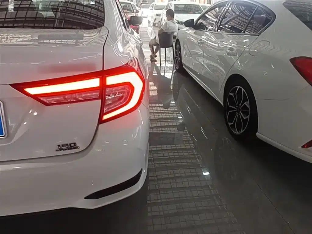 2022 Honda Crider 180Turbo CVT Luxury Edition — миниатюра 8