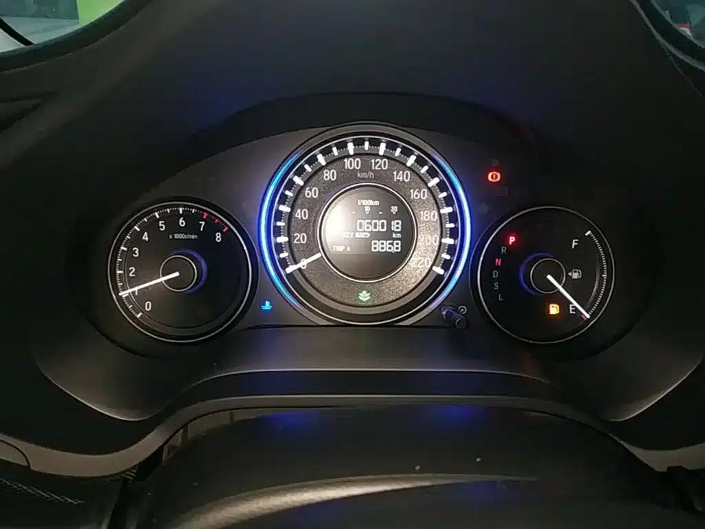 Honda Crider 2016 1.8L CVT Deluxe Edition — миниатюра 12