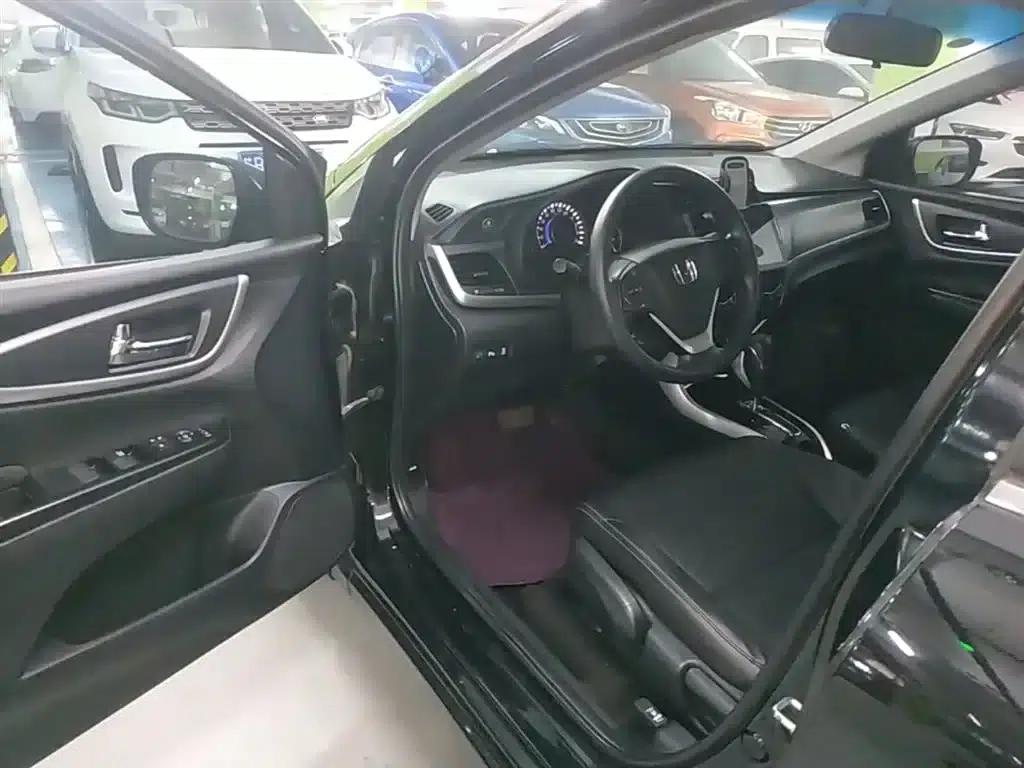 Honda Crider 2016 1.8L CVT Deluxe Edition — миниатюра 16