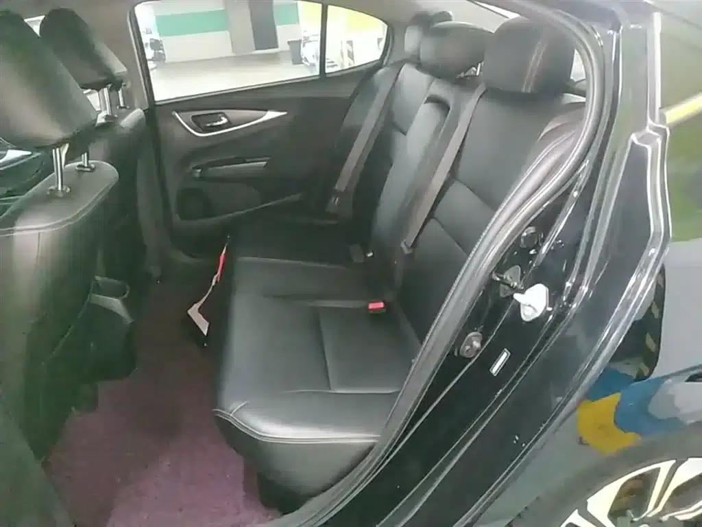 Honda Crider 2016 1.8L CVT Deluxe Edition — миниатюра 17