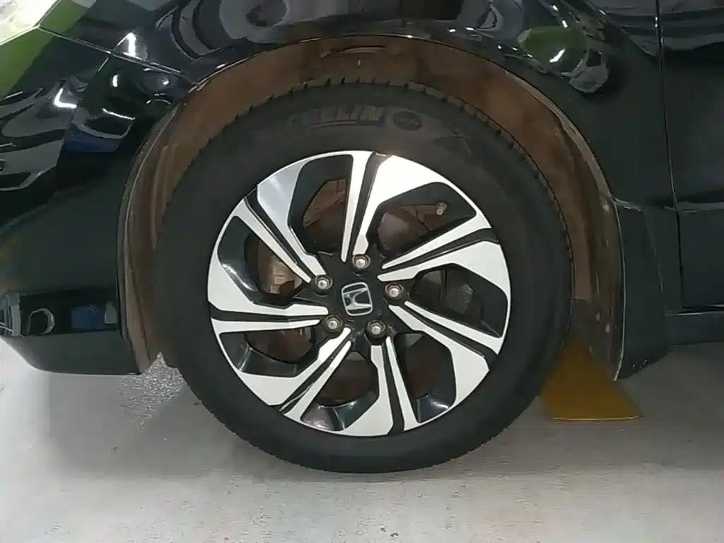 Honda Crider 2016 1.8L CVT Deluxe Edition — миниатюра 23