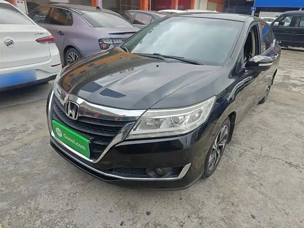 2016 Honda Crider 1.8L CVT Comfort Edition — миниатюра 1