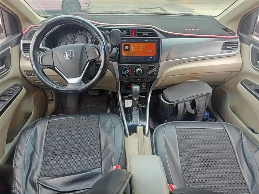 2016 Honda Crider 1.8L CVT Comfort Edition — миниатюра 10