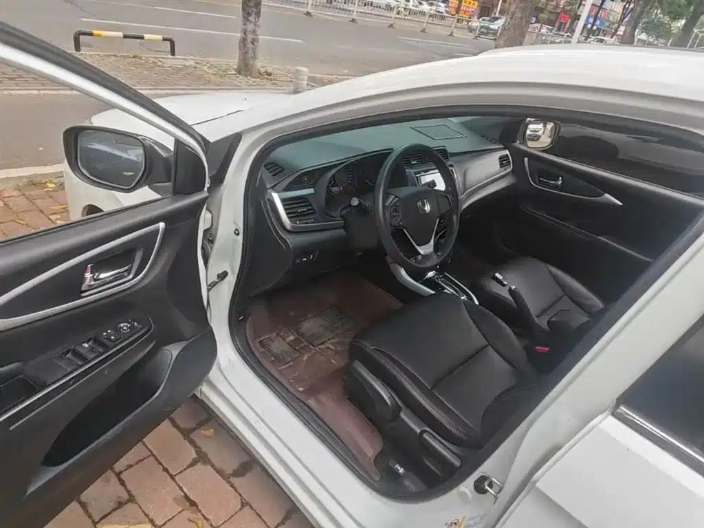 Honda Crider 2016 1.8L CVT Deluxe Edition — миниатюра 16