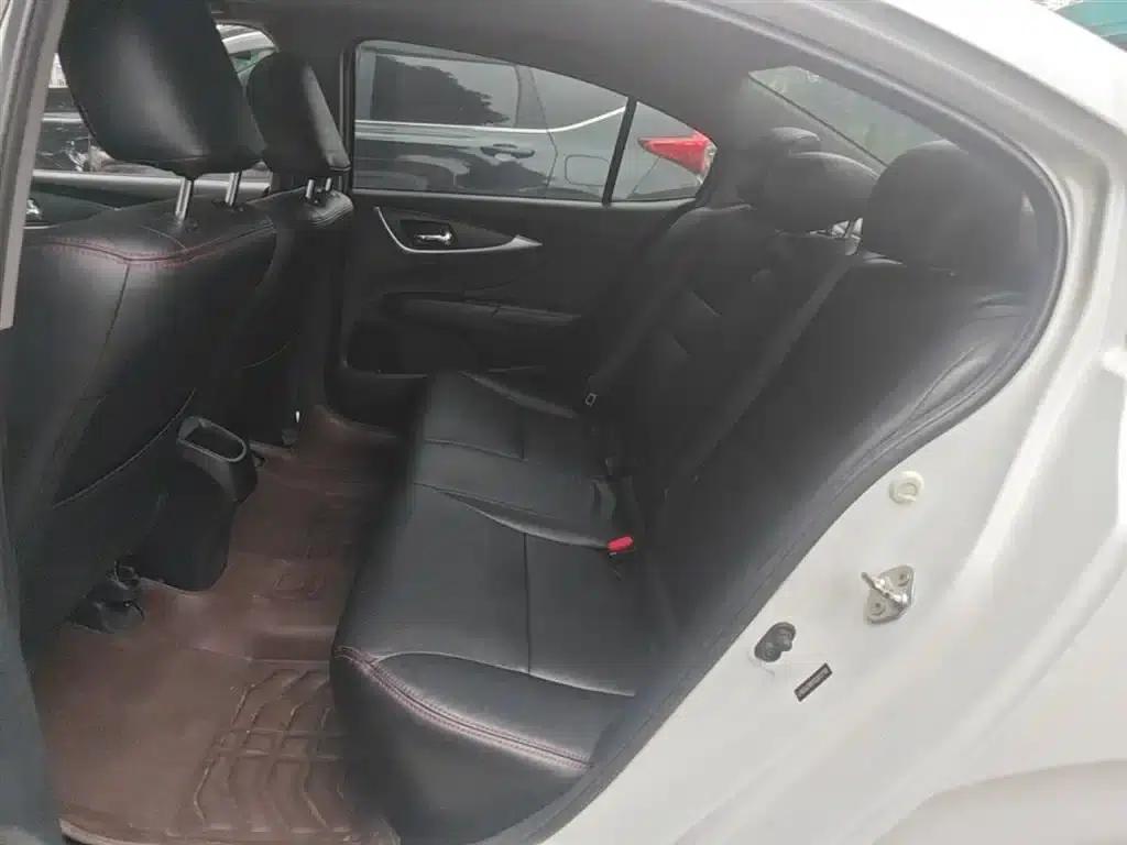 Honda Crider 2016 1.8L CVT Deluxe Edition — миниатюра 17