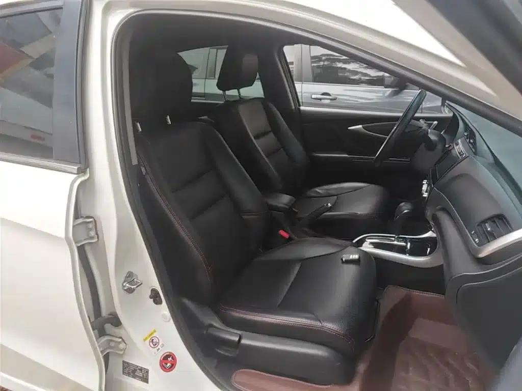 Honda Crider 2016 1.8L CVT Deluxe Edition — миниатюра 25