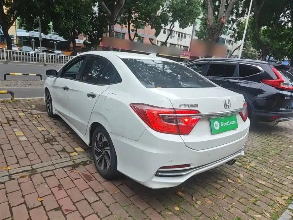 Honda Crider 2016 1.8L CVT Deluxe Edition — миниатюра 5