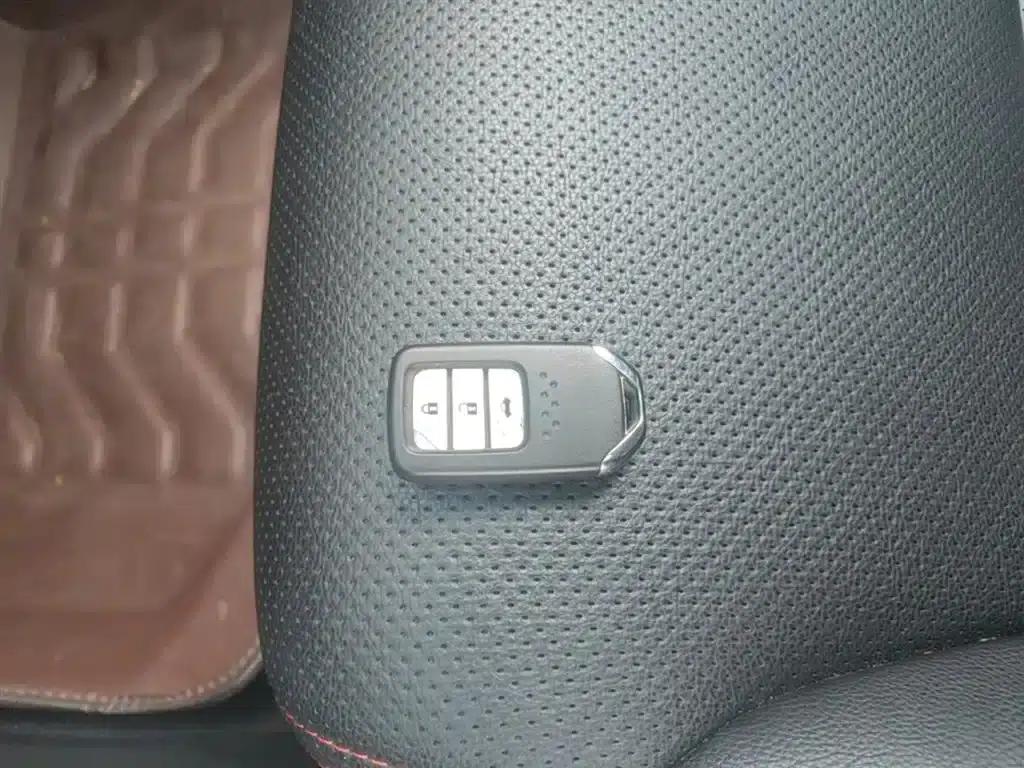 Honda Crider 2016 1.8L CVT Deluxe Edition — миниатюра 9
