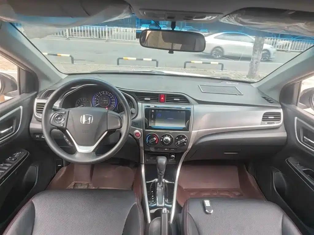 Honda Crider 2016 1.8L CVT Deluxe Edition — миниатюра 10