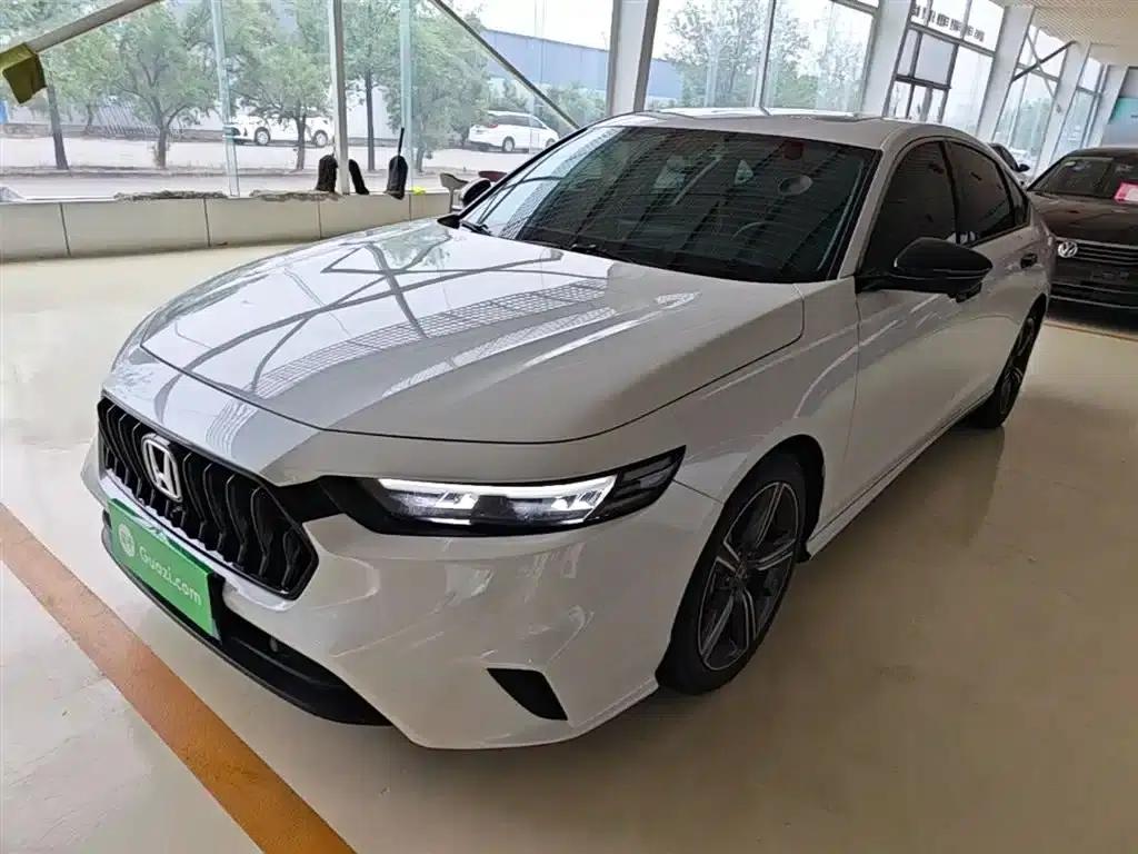 2023 Inspire 260TURBO Elegant Edition — миниатюра 2