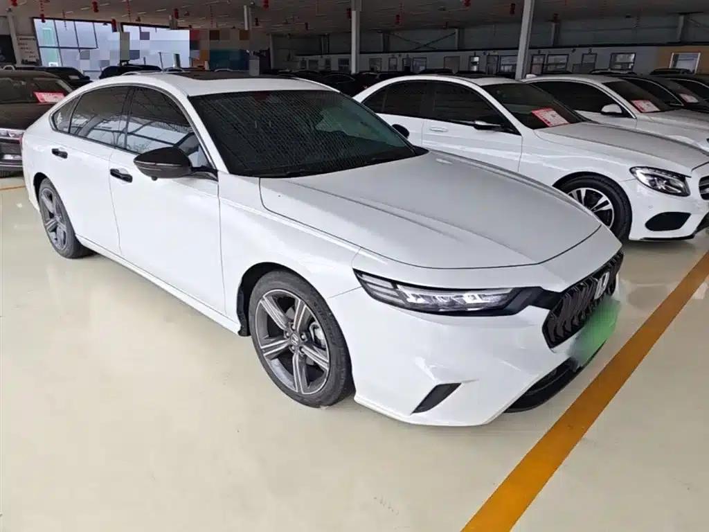 2023 Inspire 260TURBO Elegant Edition — миниатюра 4