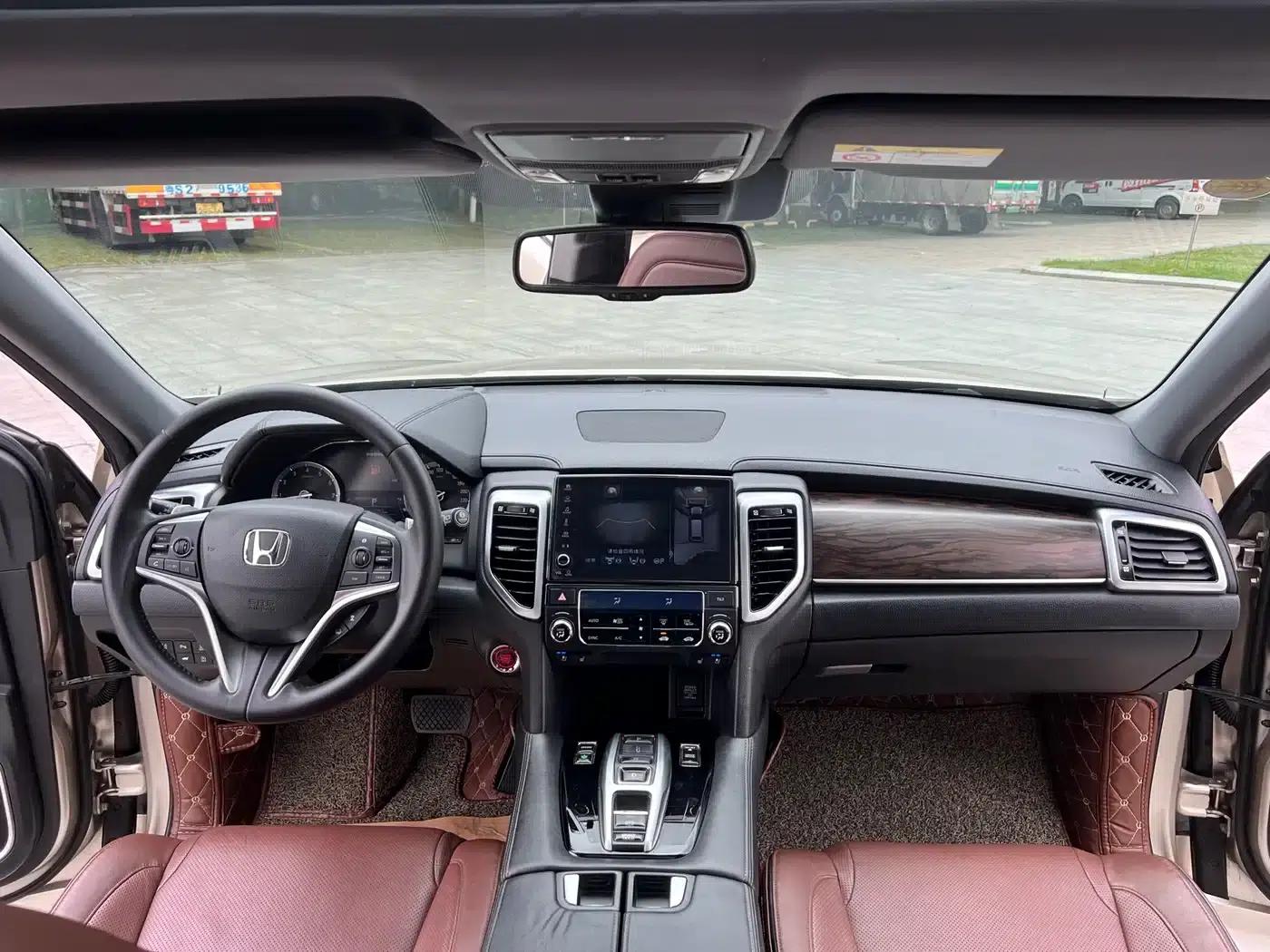 Honda UR-V 2017 370TURBO 4WD Premium Edition (National V Emission Standard) — миниатюра 9