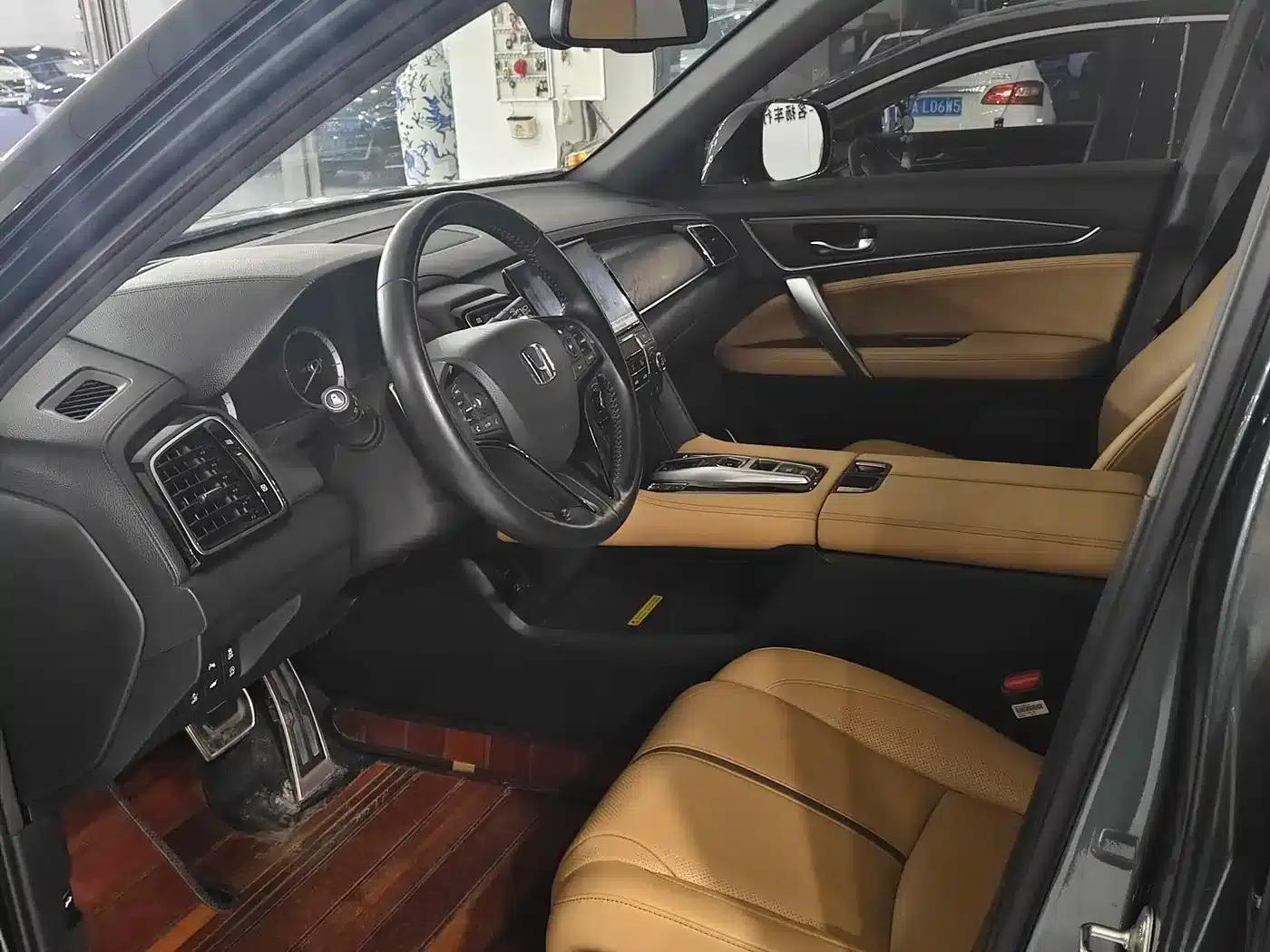 Honda UR-V 2020 370TURBO AWD Premium Edition — миниатюра 4