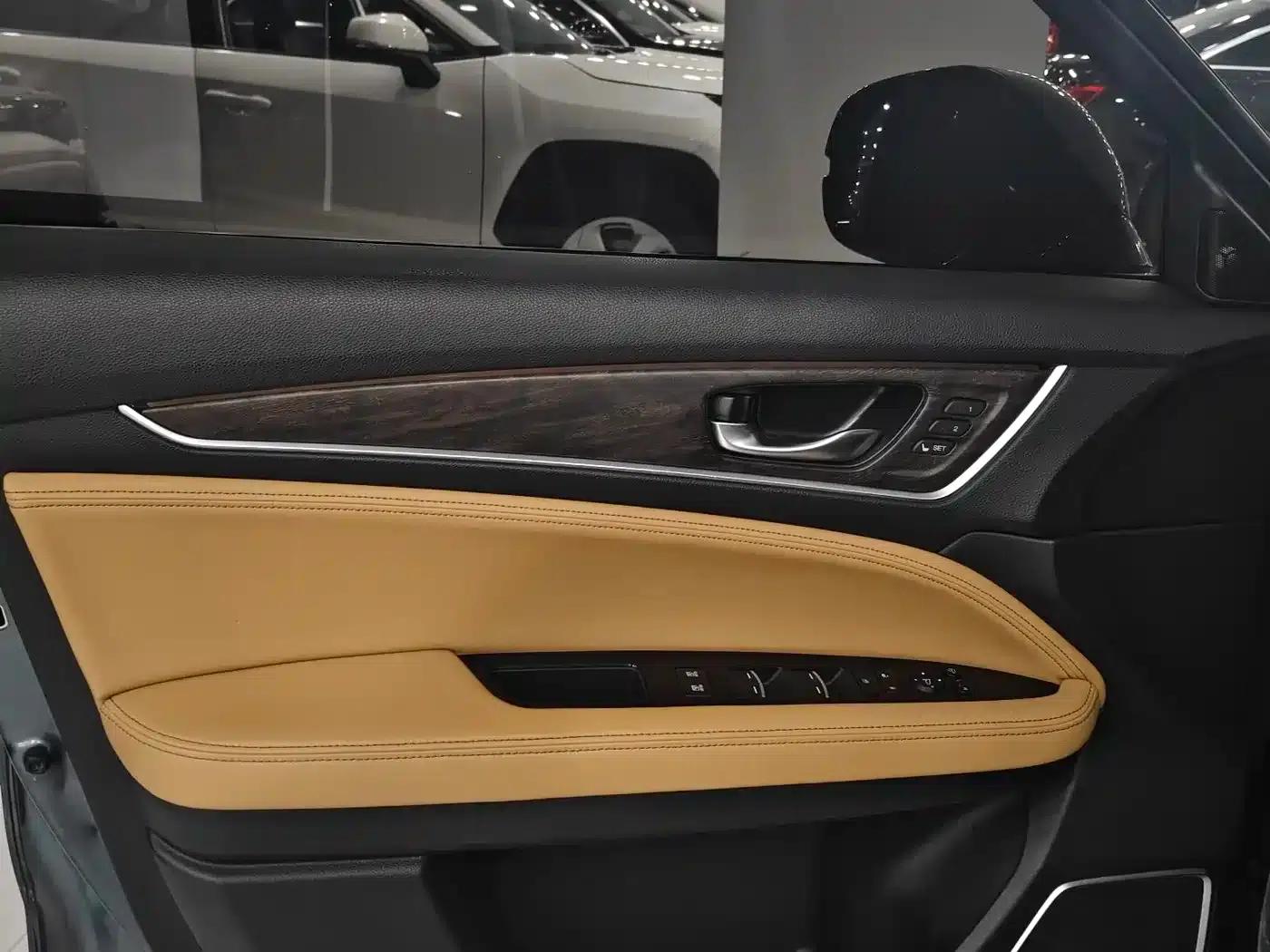 Honda UR-V 2020 370TURBO AWD Premium Edition — миниатюра 5