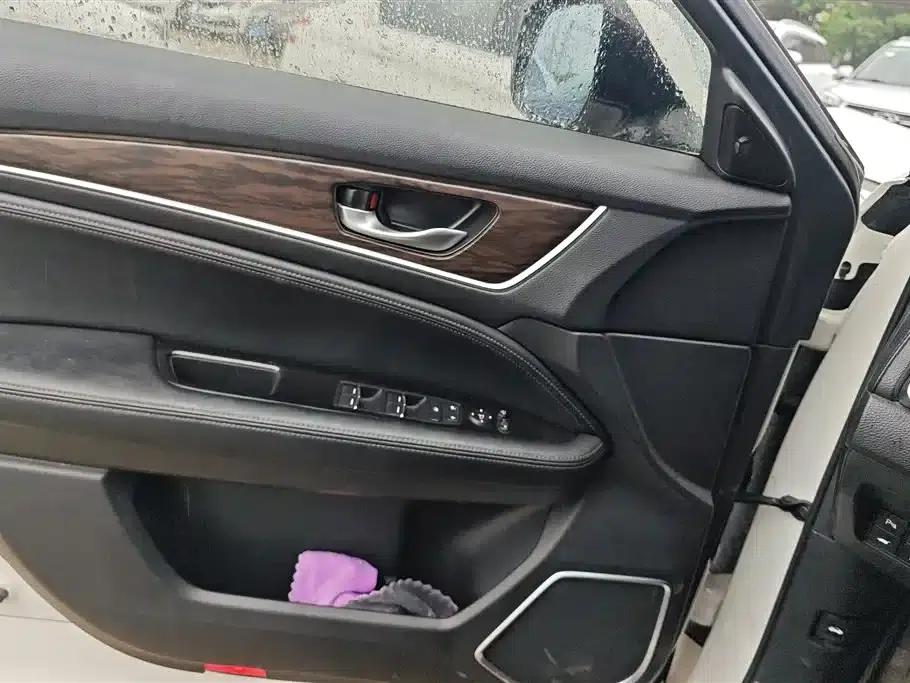 Honda UR-V 2017 370TURBO 4WD Premium Edition (National V Emission Standard) — миниатюра 7