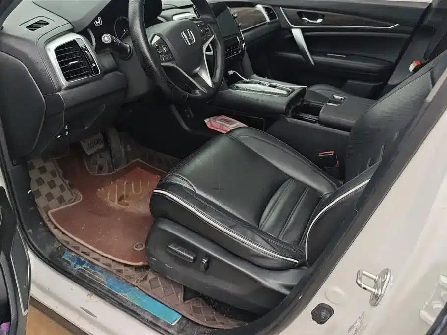 Honda UR-V 2017 370TURBO 4WD Premium Edition (National V Emission Standard) — миниатюра 9