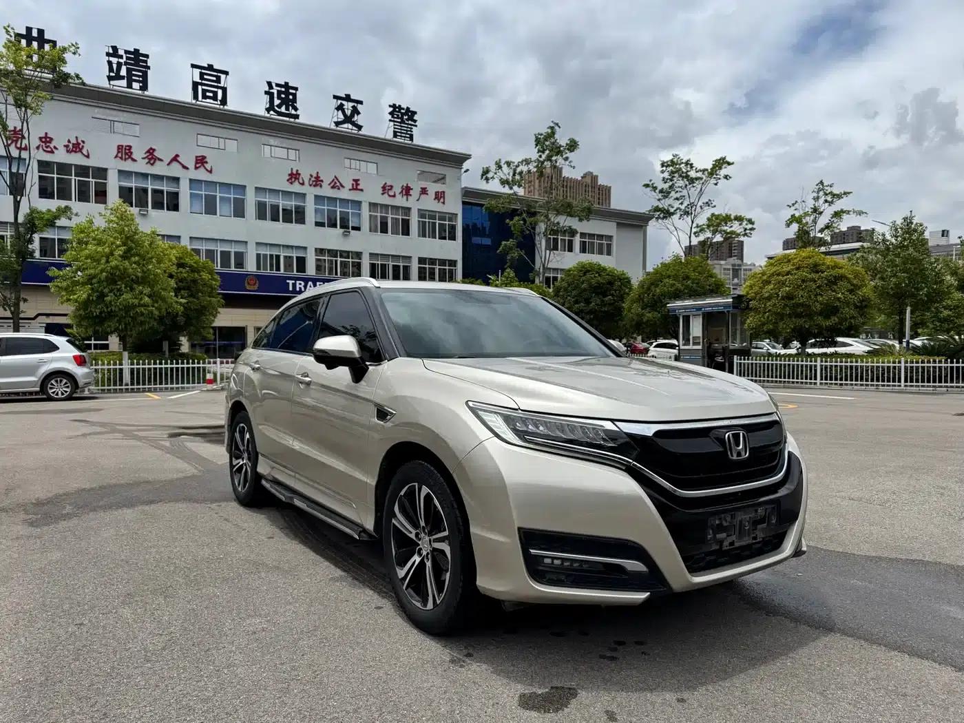 Honda UR-V 2017 370TURBO 2WD Premium Edition (National V Emission Standard) — миниатюра 1