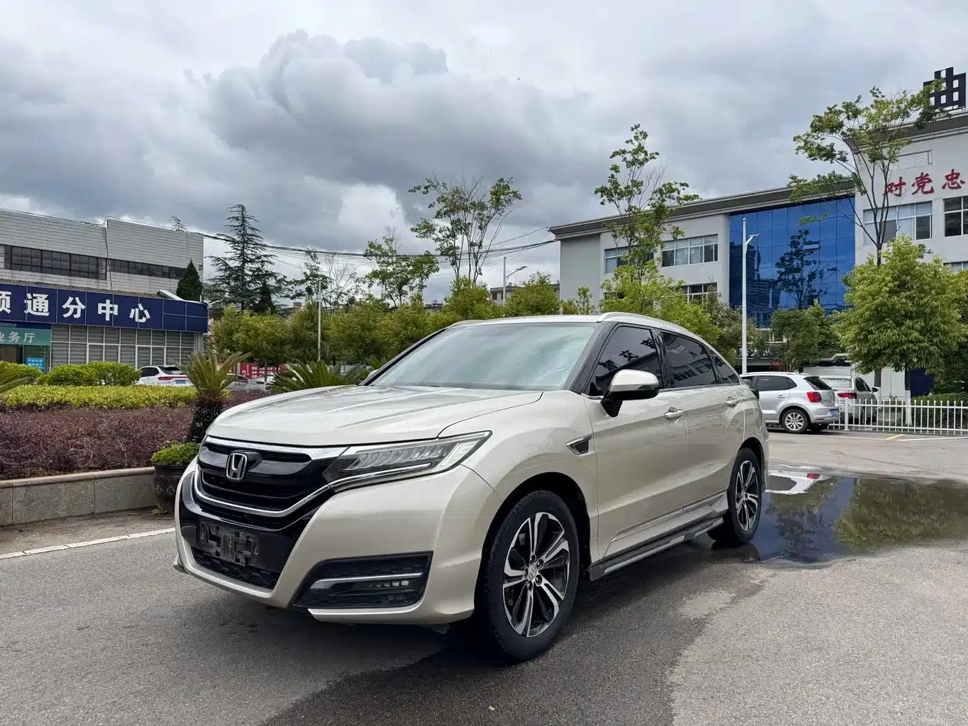 Honda UR-V 2017 370TURBO 2WD Premium Edition (National V Emission Standard) — миниатюра 3