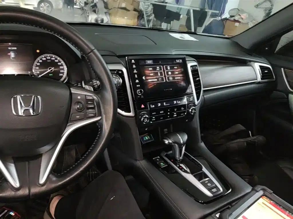 Honda UR-V 2017 240TURBO 2WD Luxury Edition (China V Emission Standard) — миниатюра 10