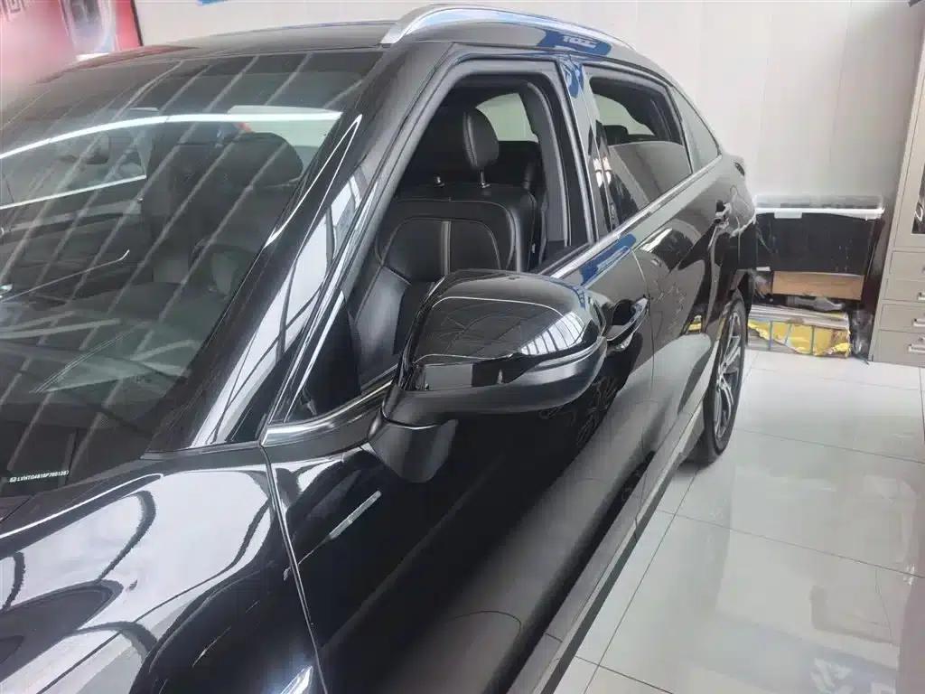 Honda UR-V 2020 240TURBO 2WD Elite Edition — миниатюра 11