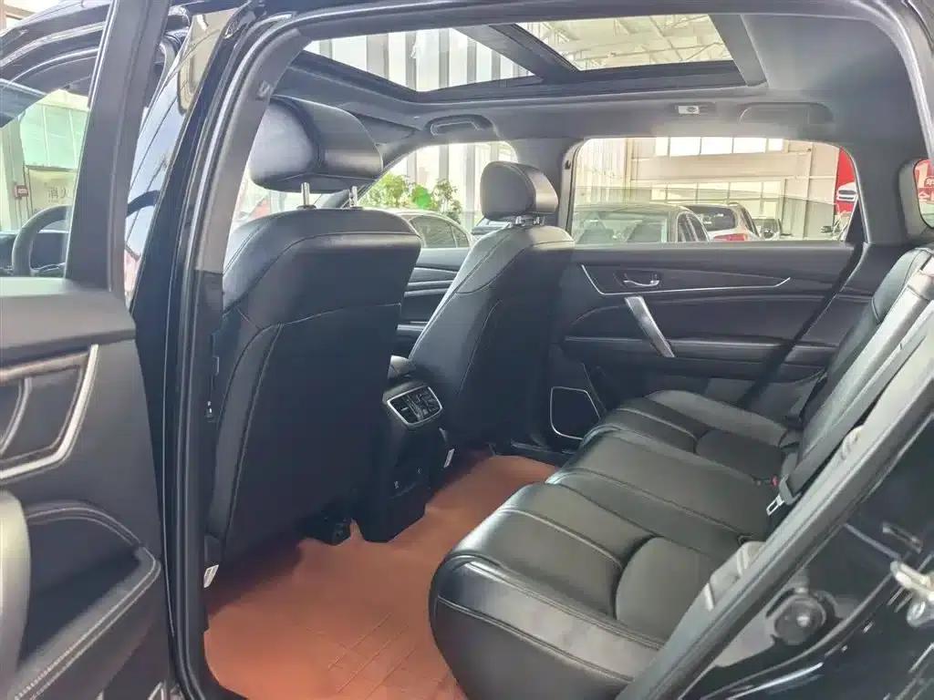 Honda UR-V 2020 240TURBO 2WD Elite Edition — миниатюра 12