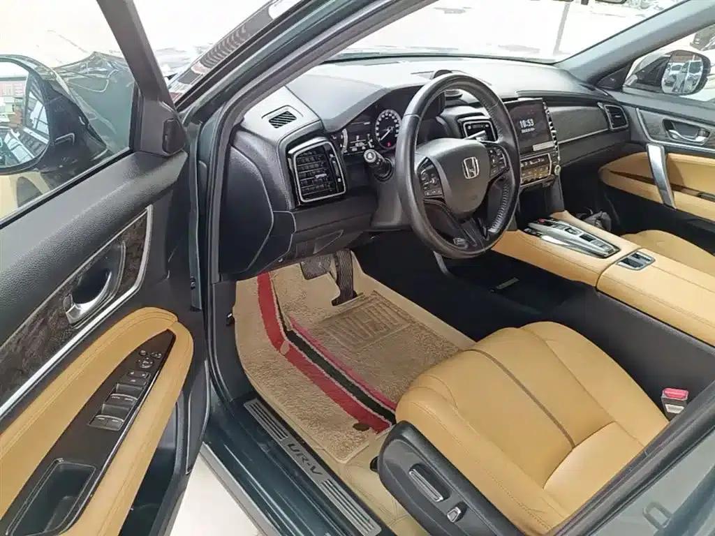 Honda UR-V 2020 370TURBO 2WD Premium Edition — миниатюра 16