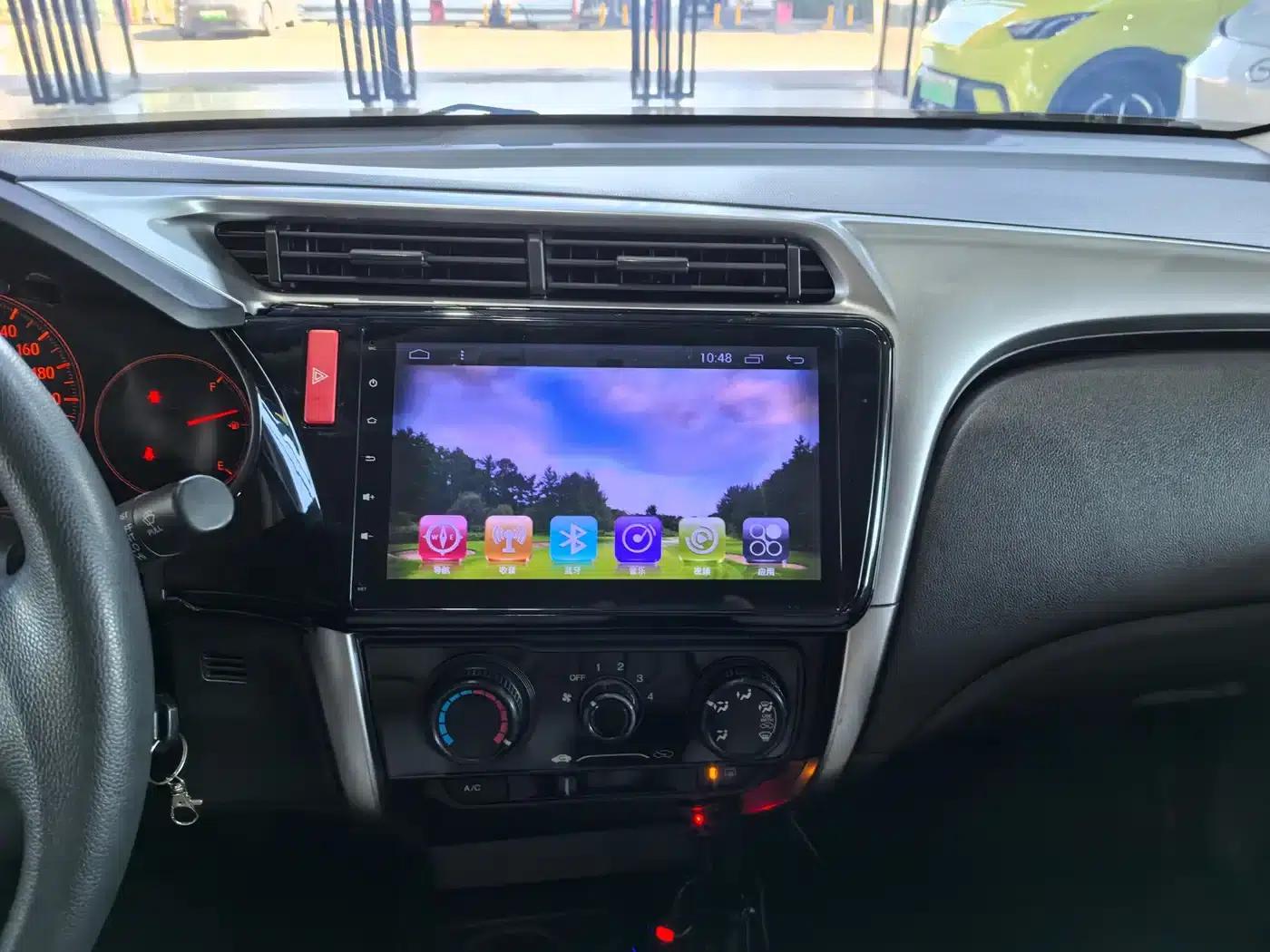 Honda City 2015 1.5L Manual Entry-level Edition — миниатюра 13