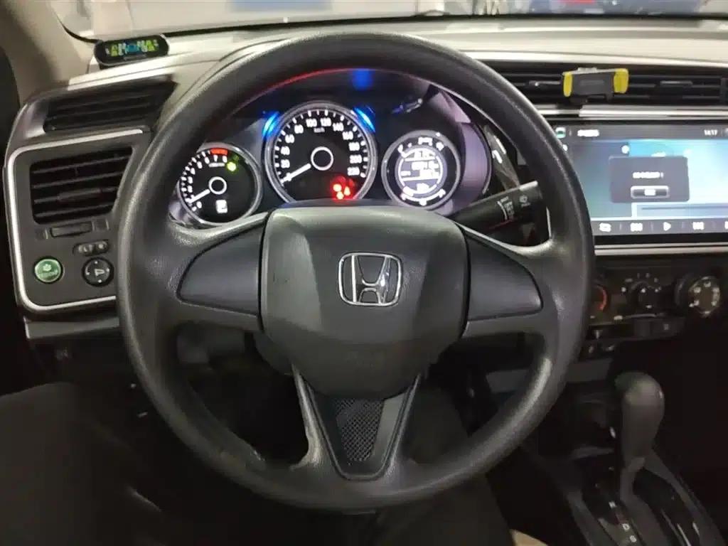 Honda City 2018 1.5L CVT Sport Edition — миниатюра 11