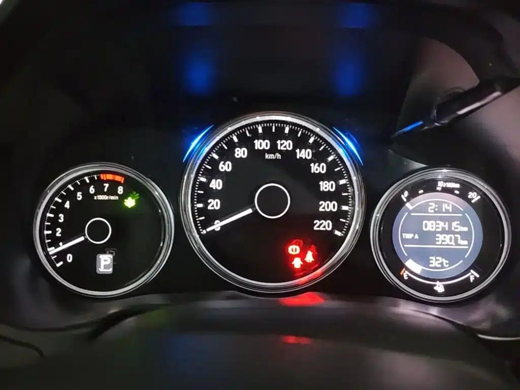 Honda City 2018 1.5L CVT Sport Edition — миниатюра 12