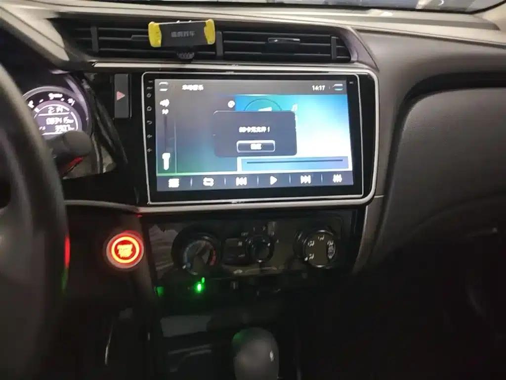 Honda City 2018 1.5L CVT Sport Edition — миниатюра 13