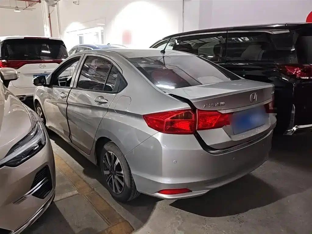 Honda City 2018 1.5L CVT Sport Edition — миниатюра 5